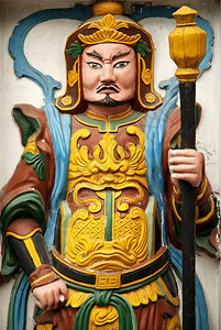 越南河内寺庙墙上的雕像图片