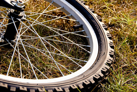 自行车轮胎的特写图像图片