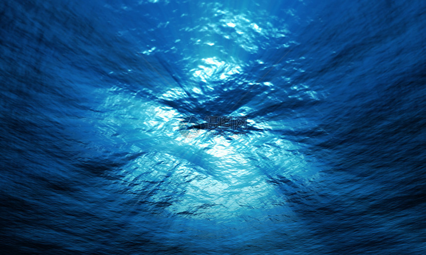 海洋中的水下之光图片
