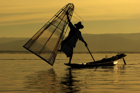 内尔湖渔民采取行动捕鱼缅甸图片