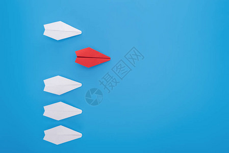 装饰科技感纸飞机白纸和红纸飞机平背景
