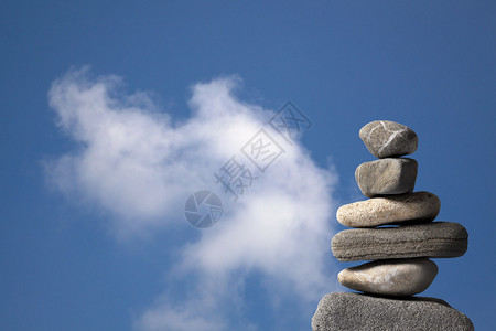 石块和云团背景图片