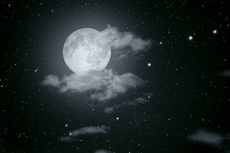 星空满月夜天空云层弥漫曾用美国航天局图片