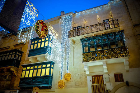马耳他瓦莱塔的圣诞节城市街道图片