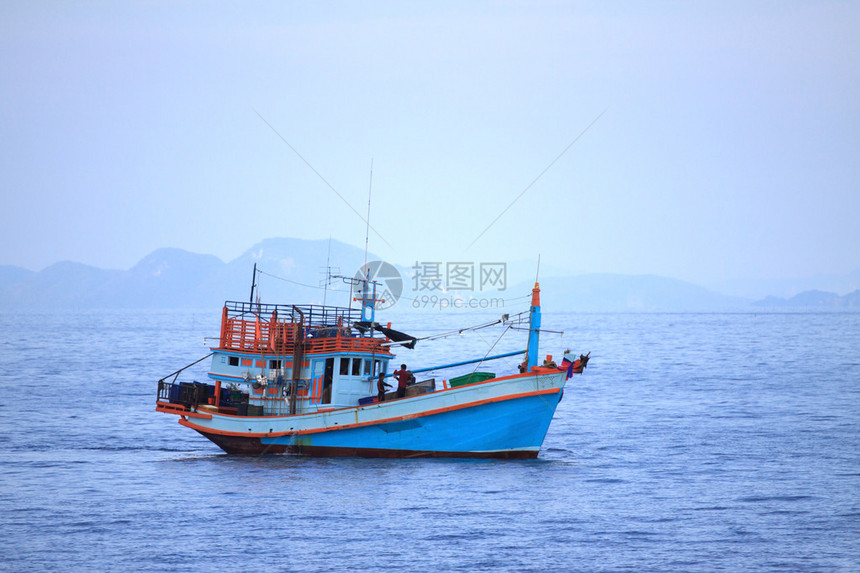 泰国渔船在中海图片
