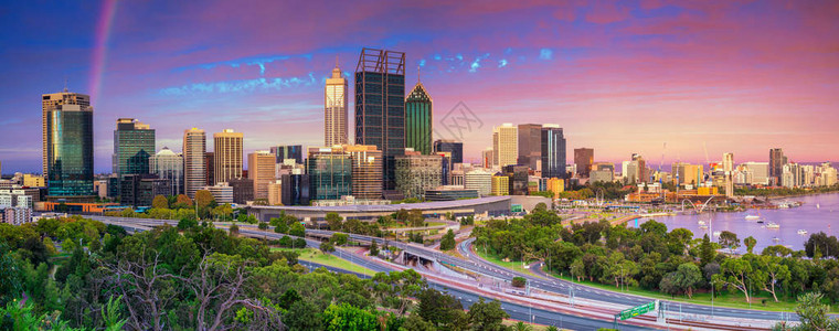 澳洲珀斯天际的全景城市景象在戏图片