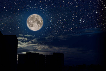 满月满天星宿云彩图片