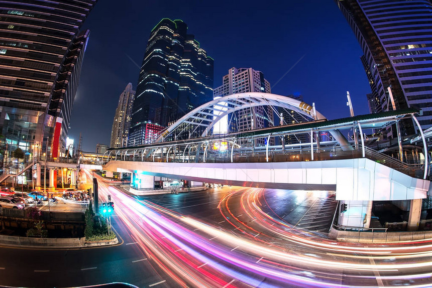 曼谷ChongNonsi在Silom线上的Bangkok空中火图片