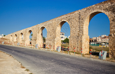 塞浦路斯拉纳卡古老的水渠图片
