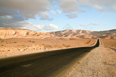 约旦的公路图片