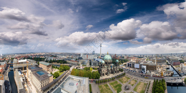 柏林多姆和城市建筑从图片