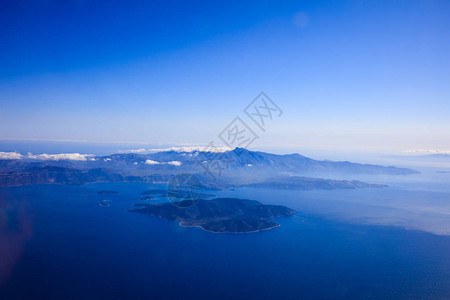 希腊岛屿鸟瞰图爱琴海图片