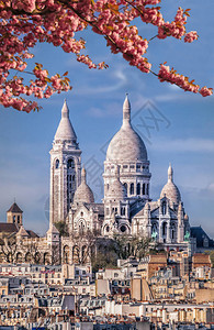 法国巴黎春间著名的圣心教堂图片