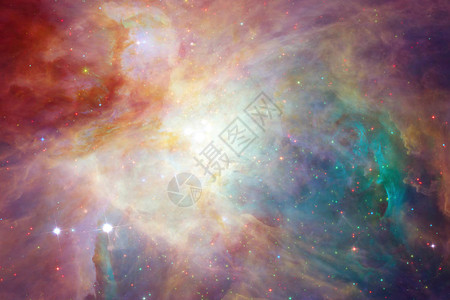 宇宙填满的恒星云和银河系图片