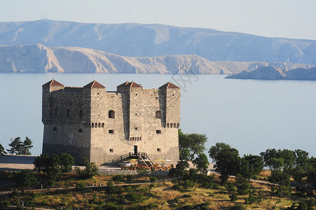 克罗地亚海岸的森杰城堡图片