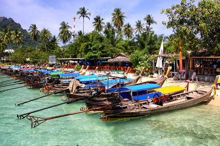 PhiPhi岛海滩上的泰国图片
