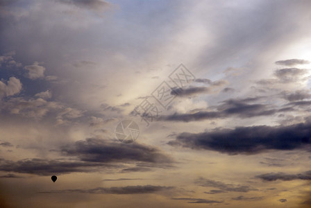 有趣的天空与热气球背景图片