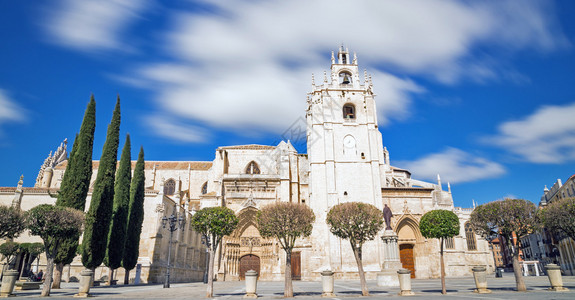 西班牙帕伦西亚著名的Palencia大教堂图片