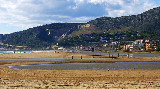 Castelldefels海滩的马达图片
