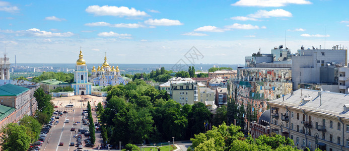 乌克兰基辅圣迈克尔金多美图片