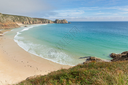 Porthcurno海滩英国康沃尔街米纳克剧院的美图片