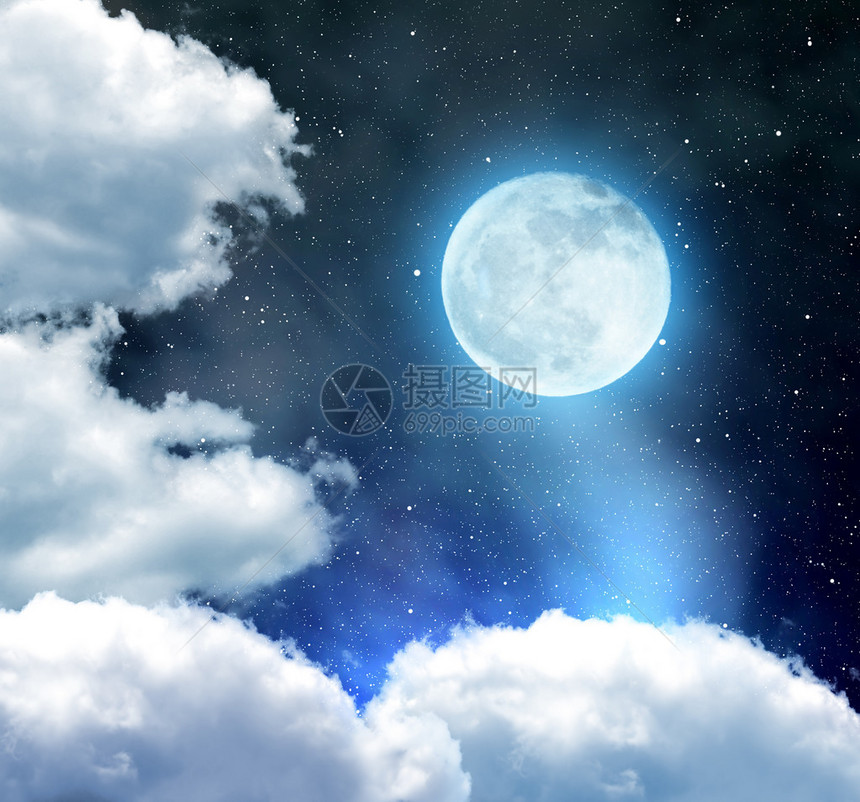与星云彩和月亮的夜空图片