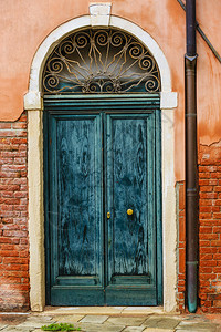 意大利威尼斯的复古门图片