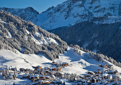 意大利多洛米蒂山背景图片