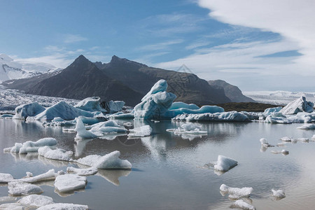 冰岛Fjallsarlon湖中融图片