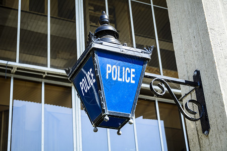 传统的英国警察标志配有蜘蛛网图片