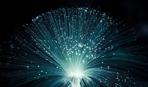 光纤用于超高速互联网通信的光纤线高速移动图片