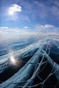 西伯利亚湖Baikal的冬季冰雪风景宽阔角度拍摄背景图片