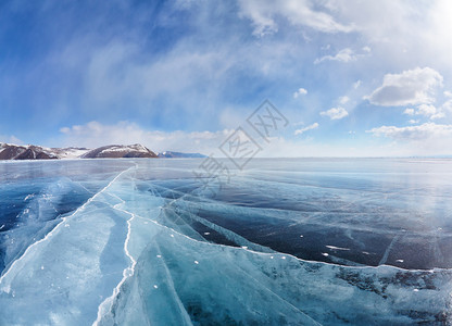 西伯利亚湖Baikal的冬季冰雪风景宽阔角度拍摄背景图片