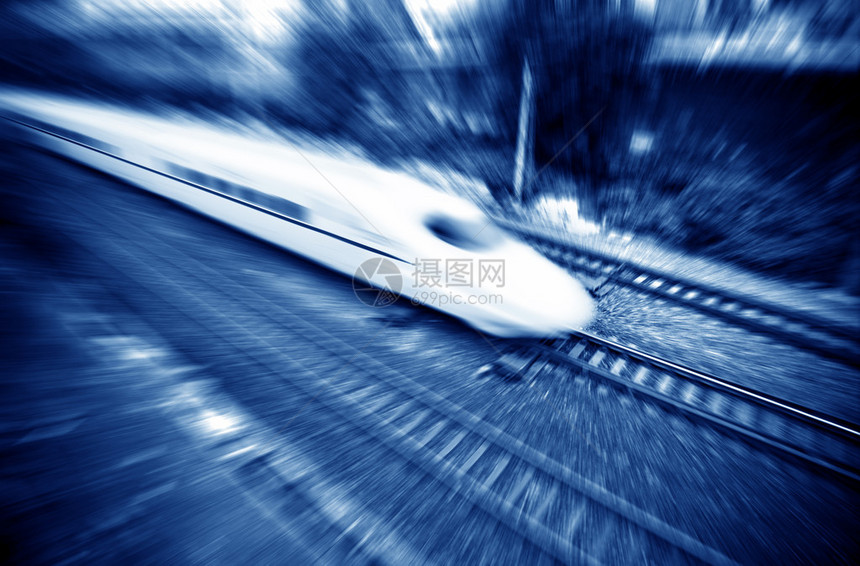 高速列车的运动模糊图片