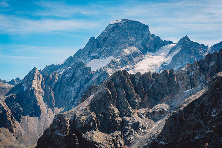 山高景观山峰背景图片