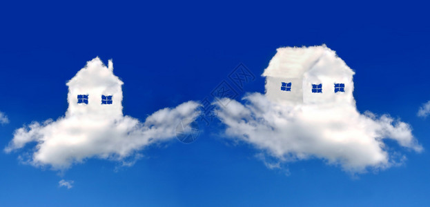 蓝色背景云中的房子图片
