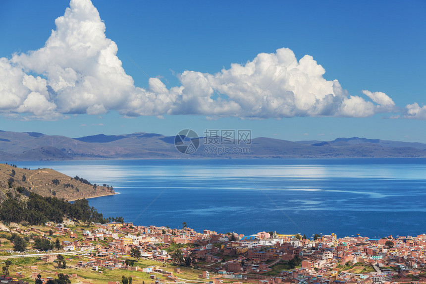 玻利维亚的喀湖图片