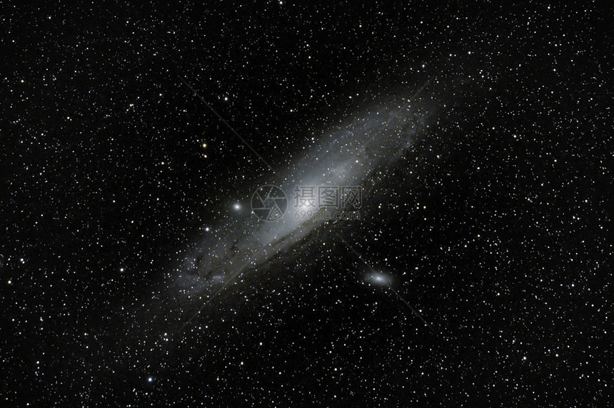 M31安朵美达螺旋星系距地球约图片