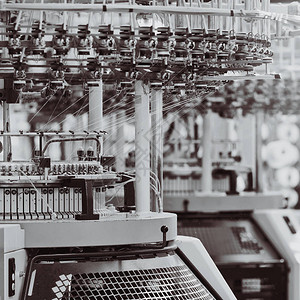 纺织厂在纺纱生产线和旋转机械设备生产公司背景图片