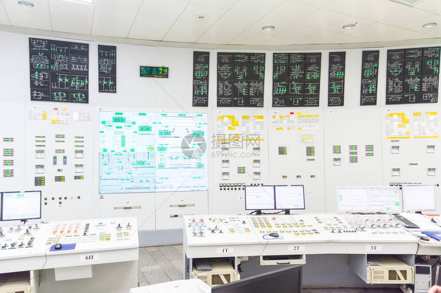 库尔斯克核电厂蒸气涡轮机发动机室的区块图片