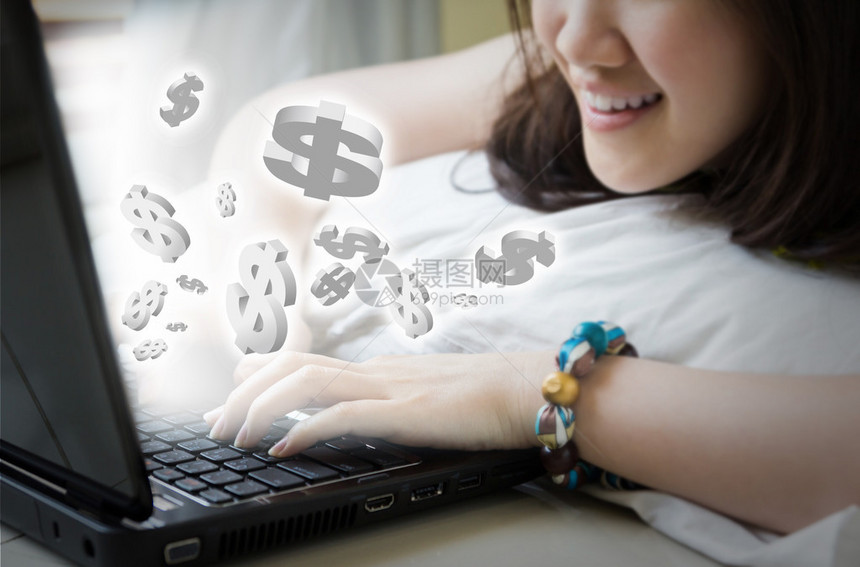 亚洲女人在网上赚钱图片