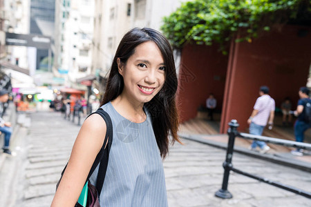 女人在香港旅行图片