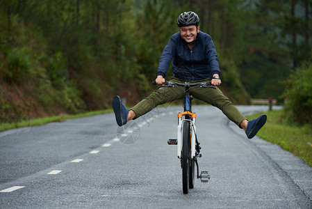 喜悦的越南骑自行车背景图片