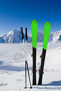 在山的滑雪场滑雪冬图片
