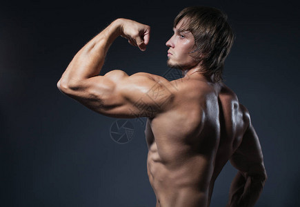强壮健康英俊运动男子Fitn图片