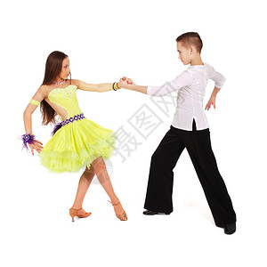 男孩和女孩在白色背景上跳舞交际舞图片