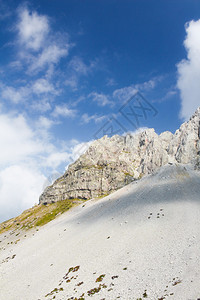 科莫维山风景图片