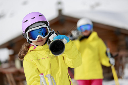 滑雪滑雪胜地冬季运动滑雪度假的背景图片