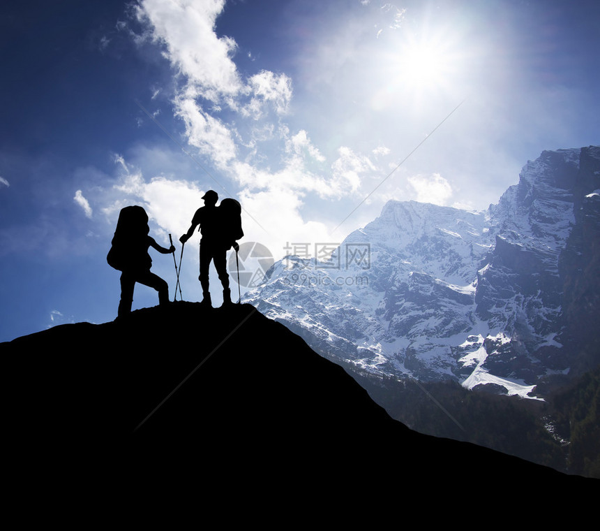 山峰旅游者休光月体育和图片