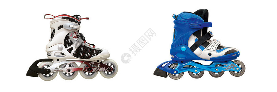 一对白色和蓝色的现代轮滑鞋图片